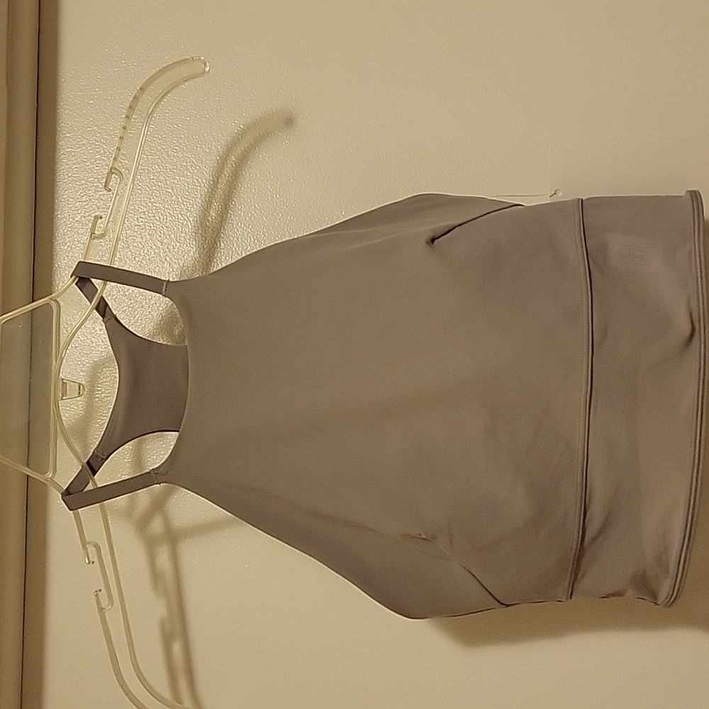 NWT: lululemon Nulu High-Neck Mesh-Hem Tank